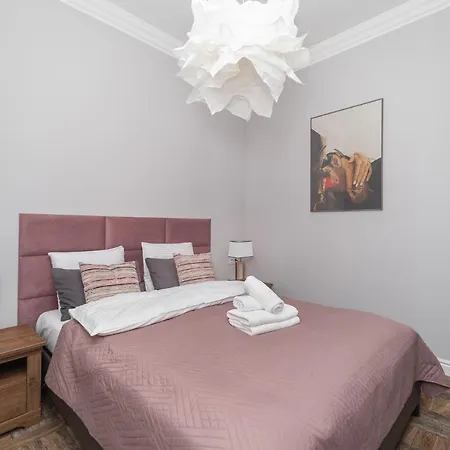 Apartment Old Town Comfy #18 *